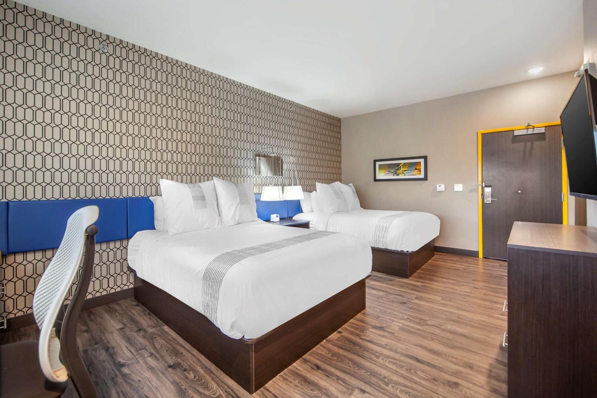 Glo Best Western Dawley Farms In Sioux Falls Exterior photo
